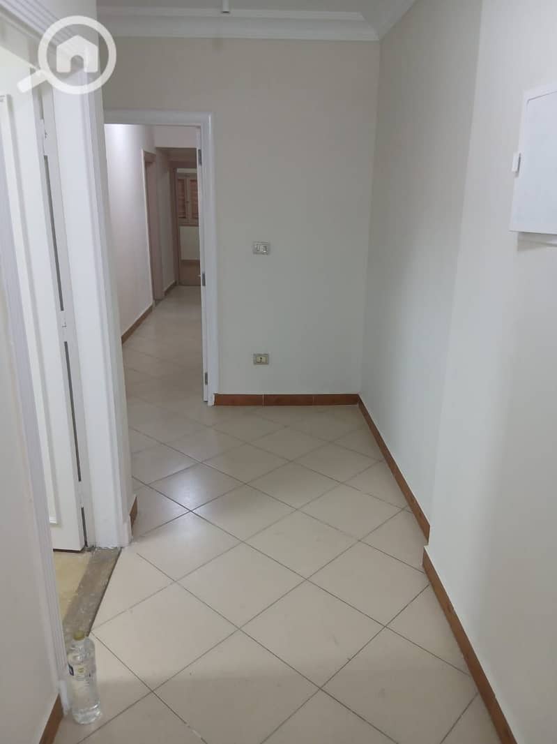 2 1e9aec33-d10c-48c5-886c-658be96f24c2. jpeg