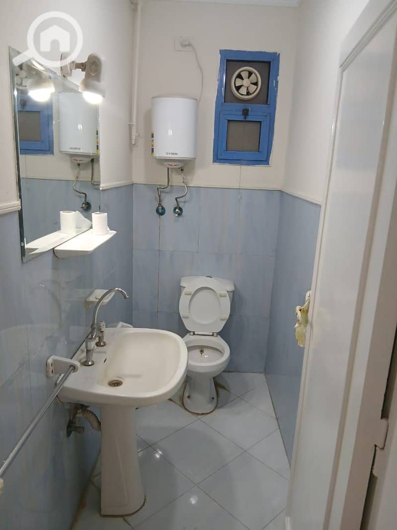 7 806c4a32-49ec-4903-94d1-8f34be272405. jpeg