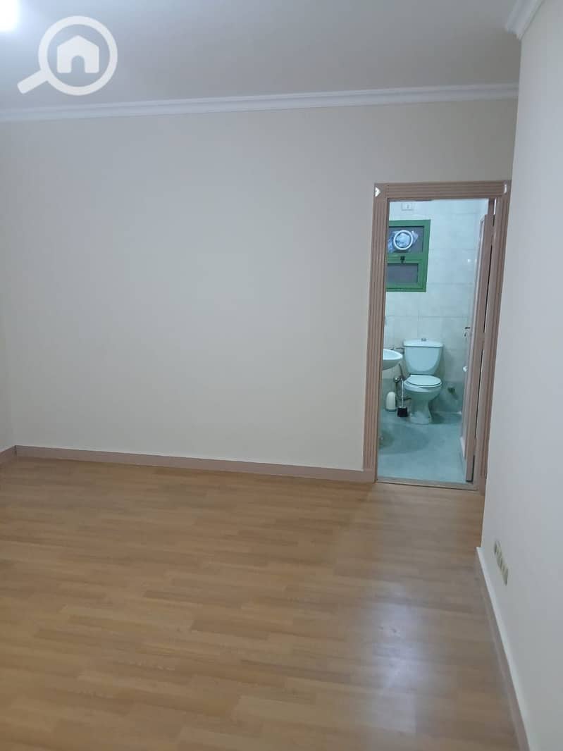 12 c7c5763b-ac90-4b5c-946e-84b3057ec0a6. jpeg