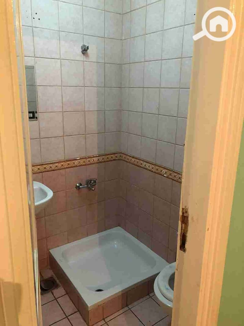 12 157e5c7a-39ae-458e-be27-14b1c043b5c5-1_all_28749. jpg