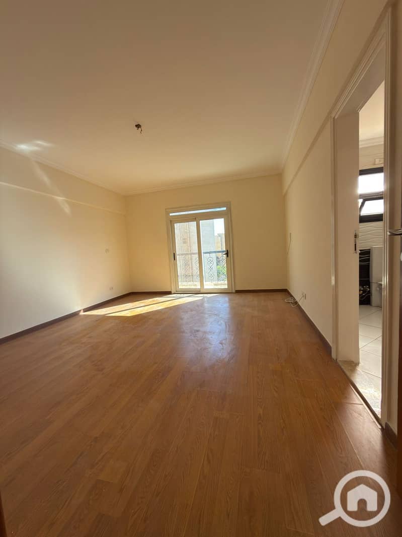 4 c8263973-87b0-49b3-a5b8-b8cc265846d9. jpeg