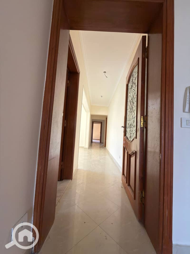 8 273e0f83-92b4-446e-9be6-444fa176e79d. jpeg