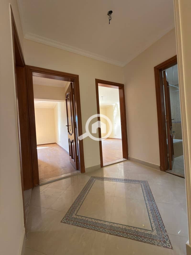 10 b7a071b5-fc68-4b5b-8afc-01a2ba124d05. jpeg