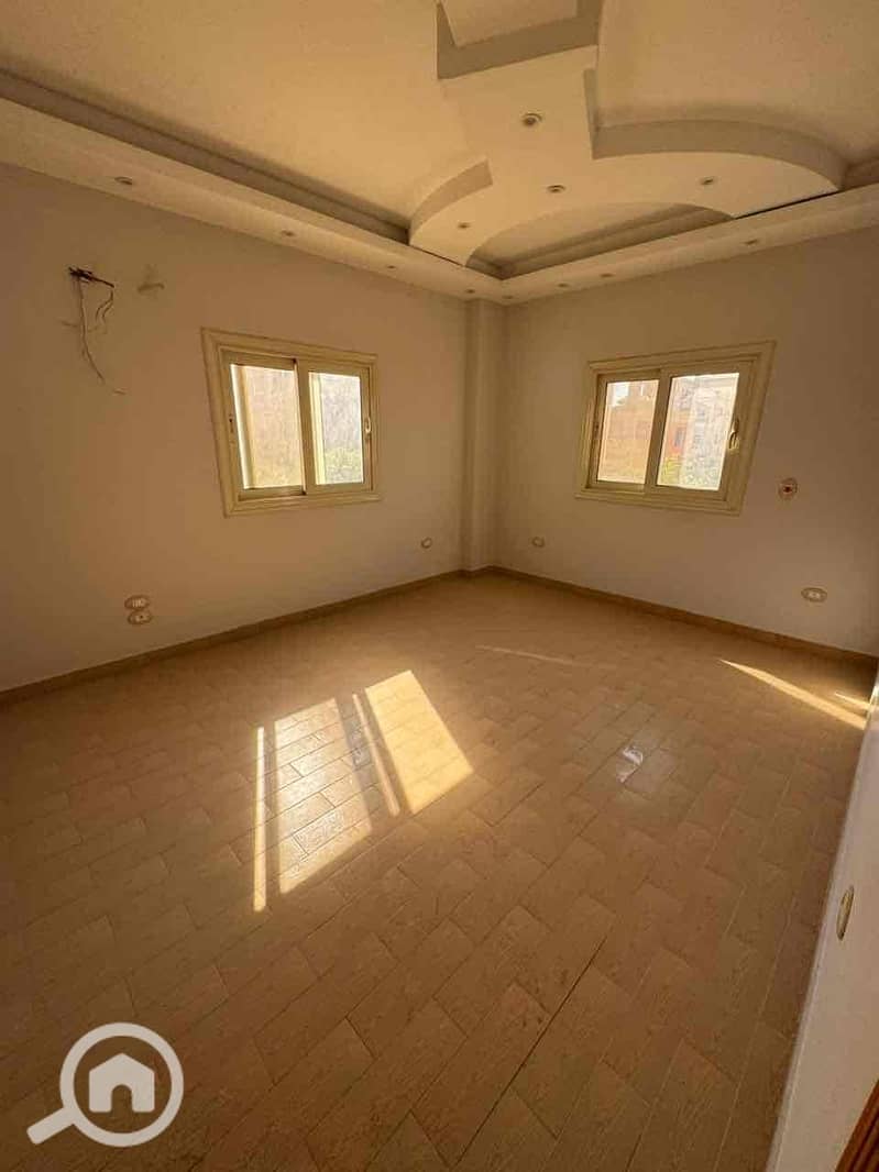 10 f2c2ef45-5f66-49a9-8dc6-1be2b3abf70a. jpg