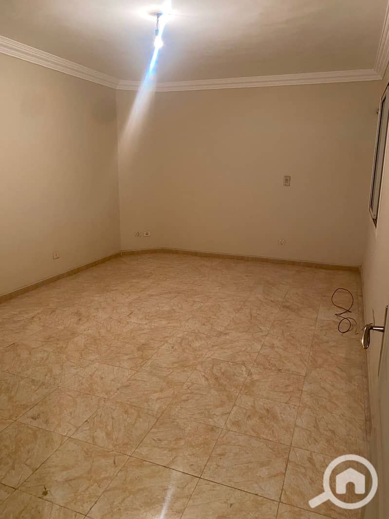 4 a6a4d4b9-5665-4680-811e-a3f44b5a0eee. jpeg