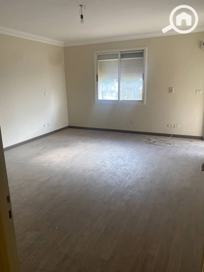 6 e9ee2710-e05c-4f88-b142-56181e8a2b1e. jpeg