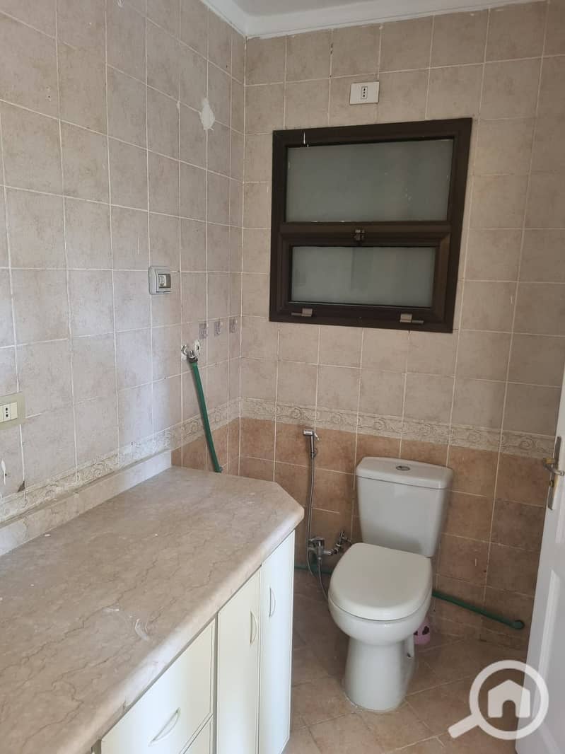 8 9184efae-191a-47c1-8995-18e81b598c6f. jpeg