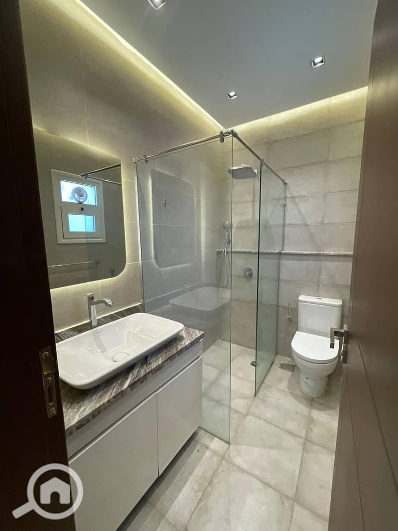 10 9bd41d9f-bccf-4fb9-b2e5-02d46486704b. jpeg