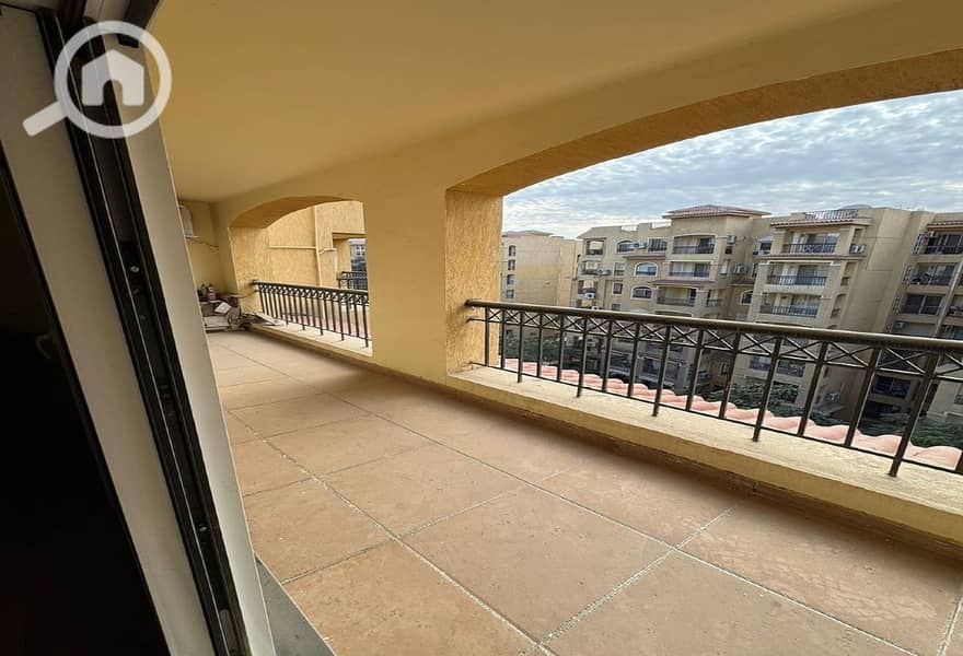 3 21b879e8-f496-4925-beaf-7e61384045d9. jpg