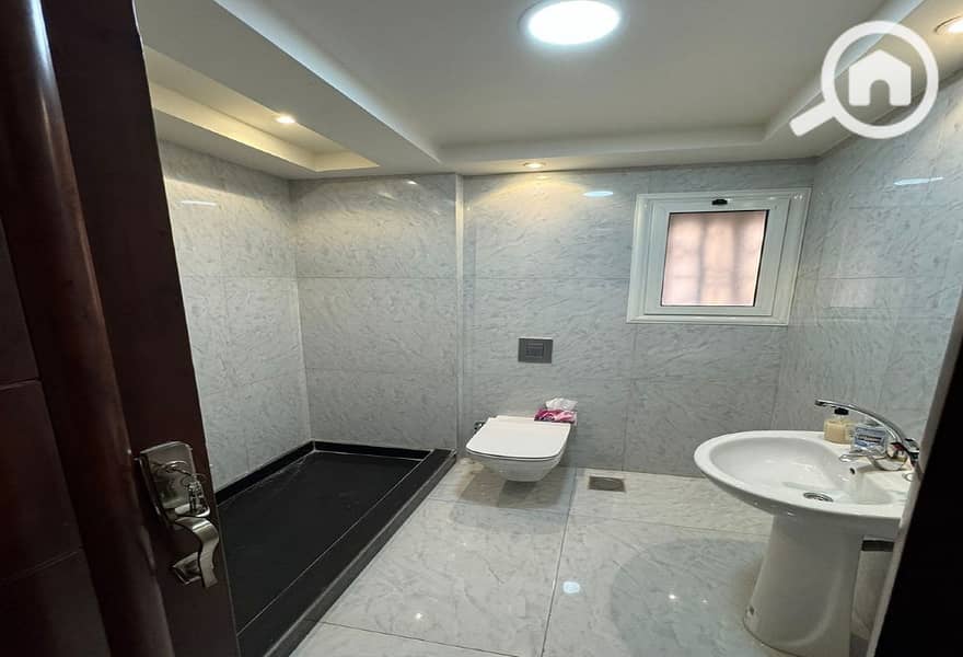 7 da576e05-25b4-40a7-9c40-202fc4859732. jpg