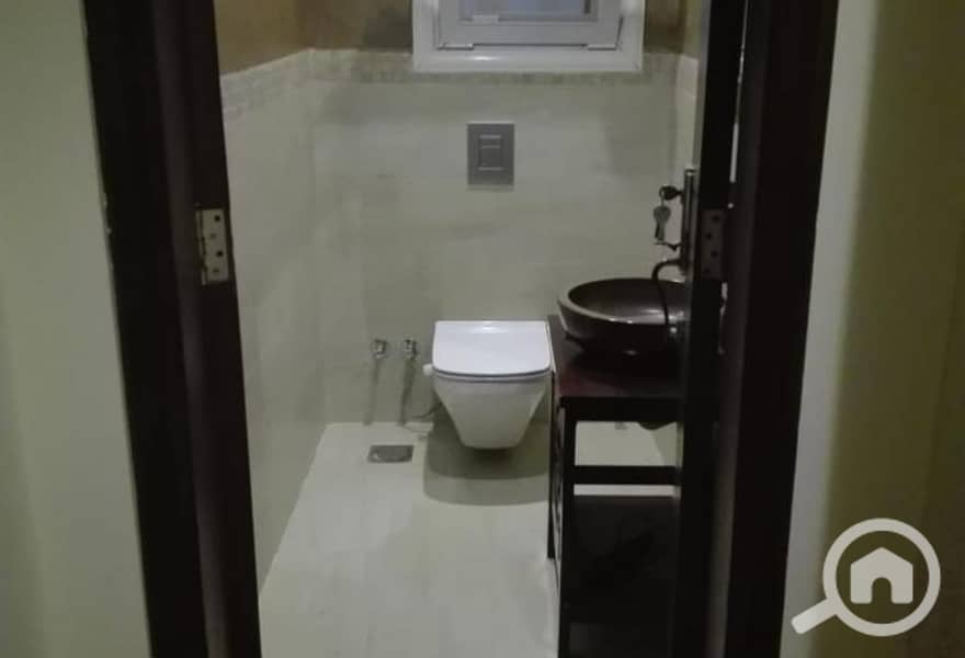 10 68164d7a-de23-4fd5-b4e1-81790c7a4706. jpg