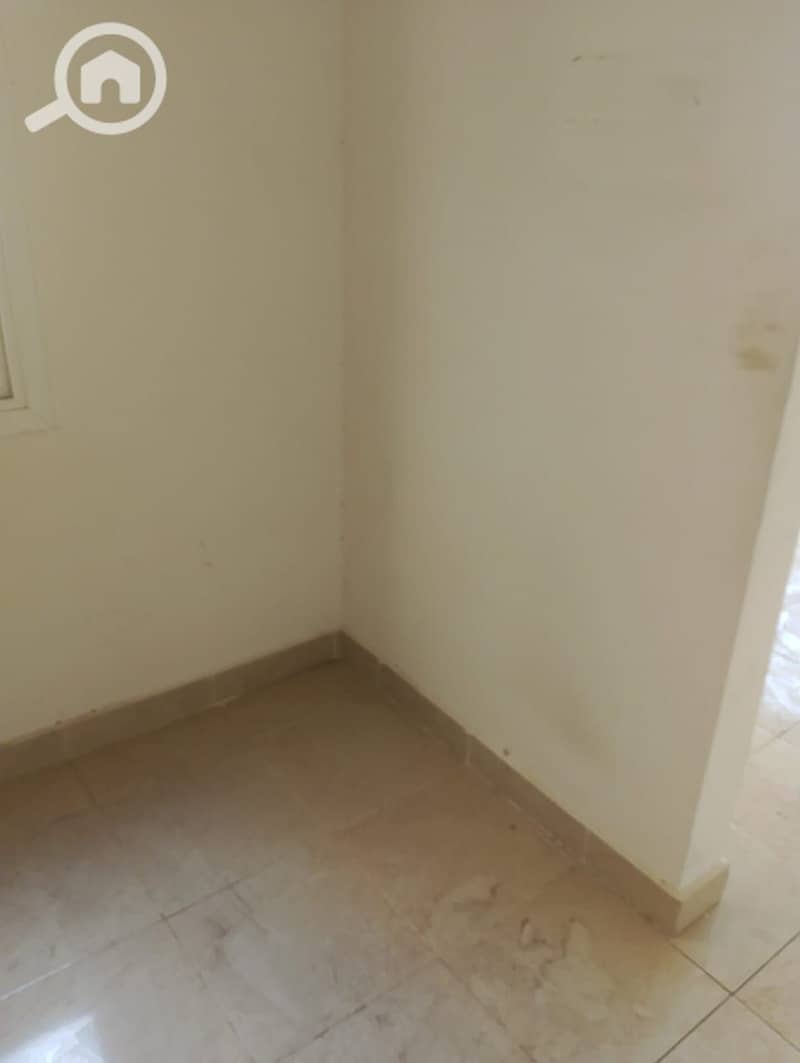 8 7e94457e-677d-40e6-9c58-2f985bc158c6. jpg