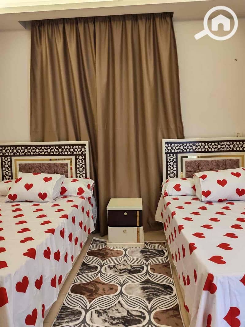 18 ee580f42-9725-44af-ae04-f126885ee54e. jpg