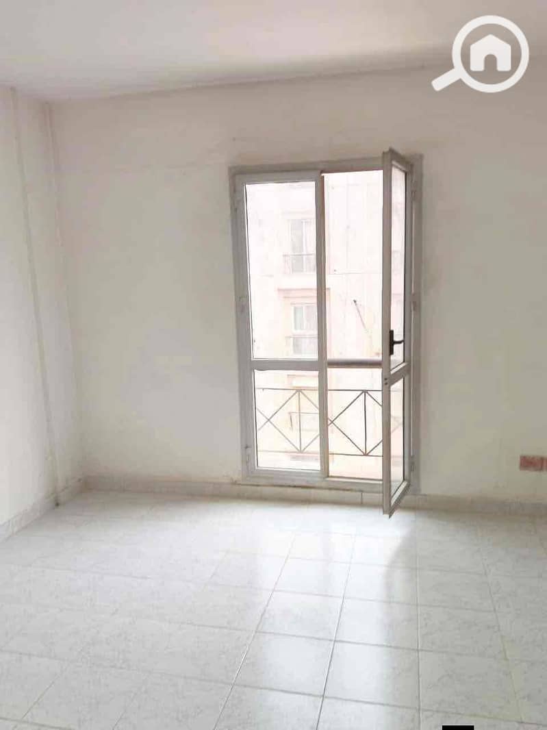 2 402d2adf-b93b-4e45-be5e-19557c8f43f2. jpg