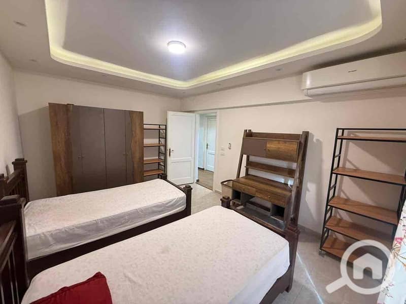 5 4073c5f7-4049-44e0-bdb7-224aee8cee41. jpg