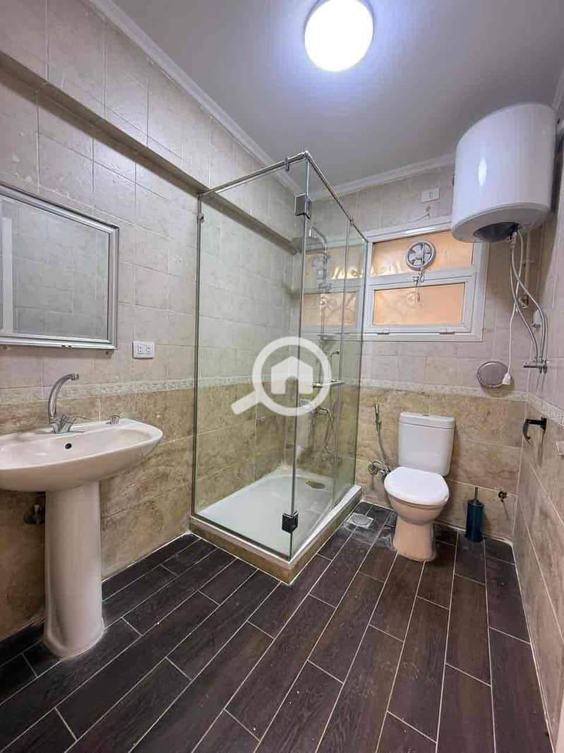 11 2c069717-0d4f-4196-b918-8bc2c3de7309. jpg