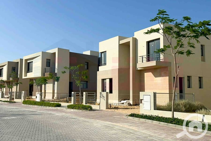 5 WhatsApp Image 2025-10-29 at 1.41. 01 PM (1). jpg