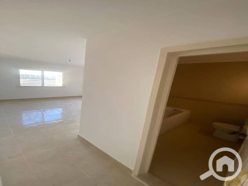 4 WhatsApp Image 2025-12-27 at 16.48. 20. jpeg