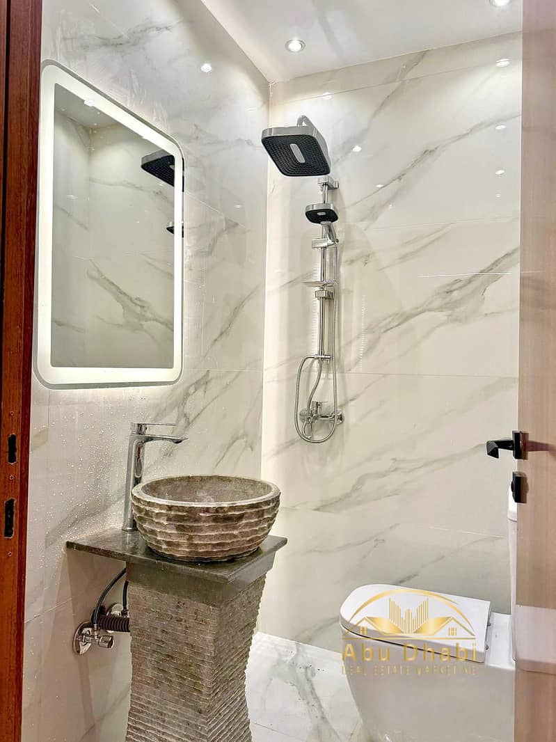 9 672125ad-1670-4198-8254-62a875082bf7. jpg