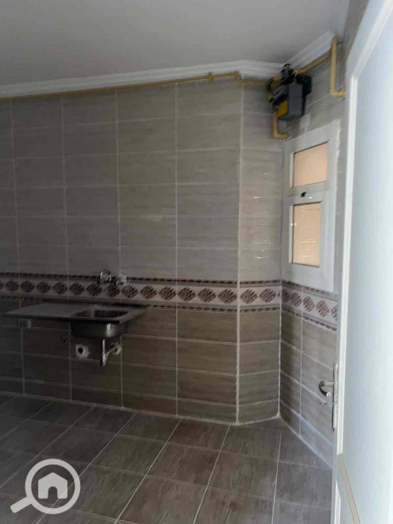 9 34de0600-e0f7-44d6-9bad-b04e19077eeb. jpg