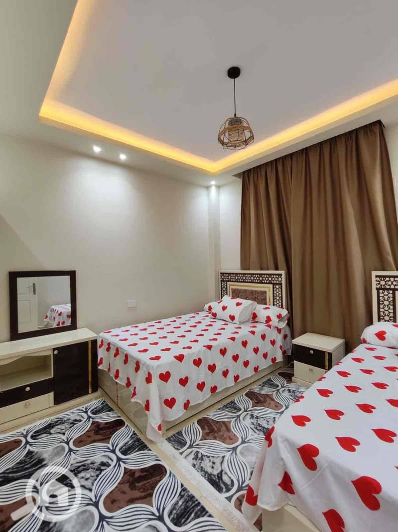 7 2c674f78-b1d7-45c4-98fc-902ff3acc5e7. jpg