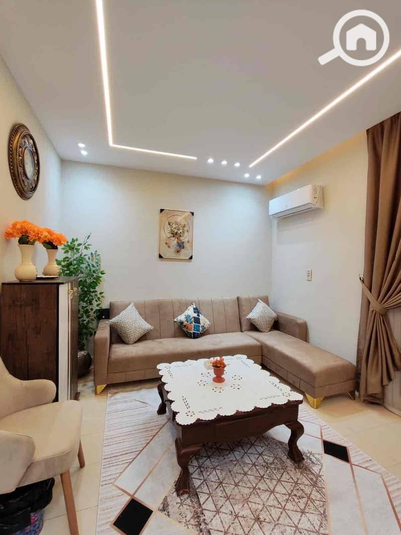 10 04a884c7-9799-4134-be51-c9ff4dd87f85. jpg