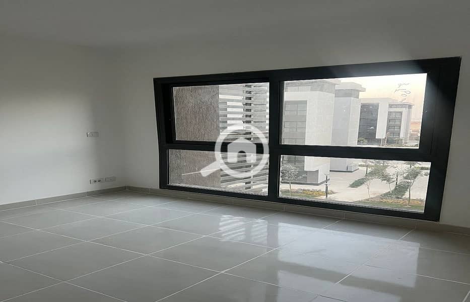 9 b7fe691b-42c4-47f7-a733-5d31b86272fe. jpeg