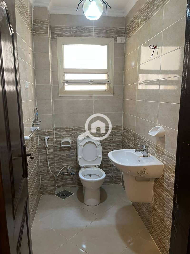 6 WhatsApp Image 2025-12-17 at 2.39. 10 PM. jpeg