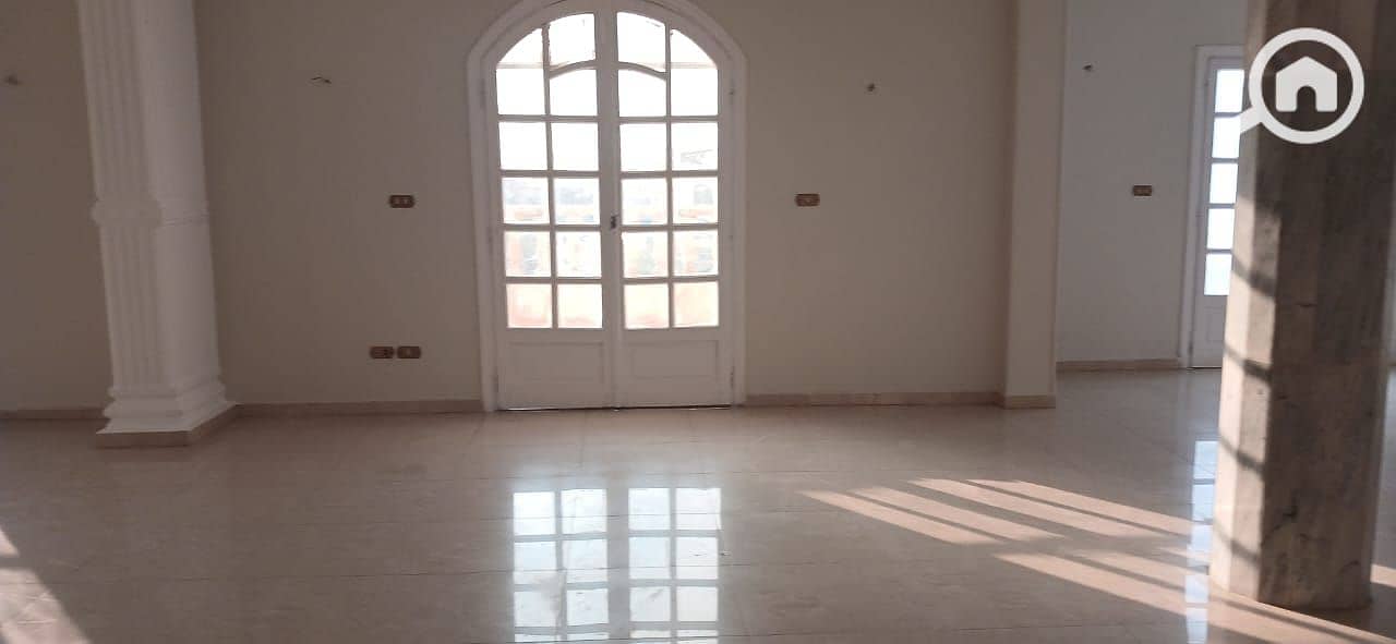 24 WhatsApp Image 2023-12-31 at 17.45. 05_99d20013. jpg