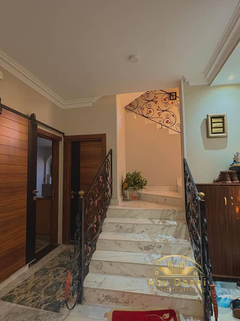 7 1180cdea-aed6-4a5a-9110-5ea03bef4aff. jpg