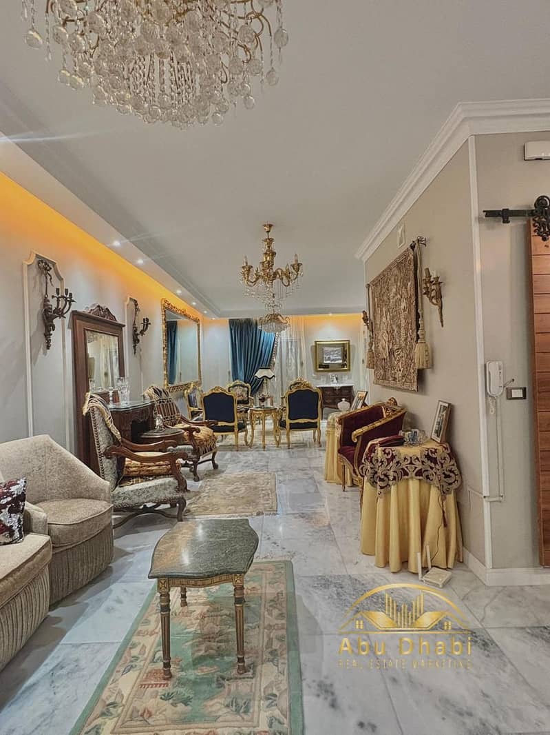 10 2c08a404-cdcc-459a-8bc2-4da6ccc4f0da. jpg