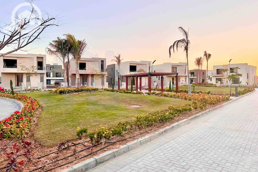 5 WhatsApp Image 2025-12-25 at 16.44. 22. jpg