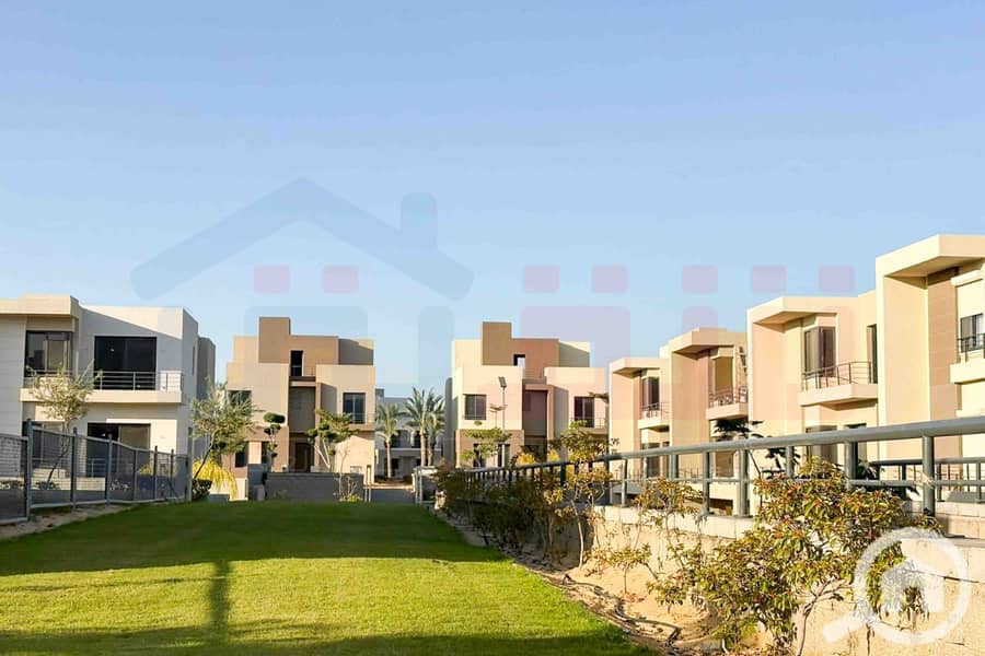 7 WhatsApp Image 2025-12-25 at 16.44. 27 (1). jpg