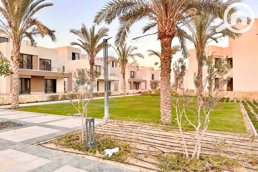 9 WhatsApp Image 2025-12-25 at 16.44. 28 (1). jpg