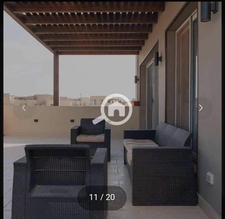 4 2d69aa25-e95a-482f-8643-4a4d9d22b215. jpeg