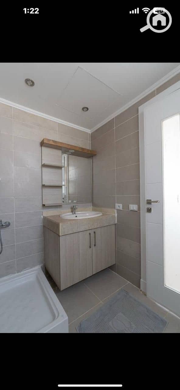 10 384ccb5c-b1df-455b-90ed-075483bd26dd. jpeg