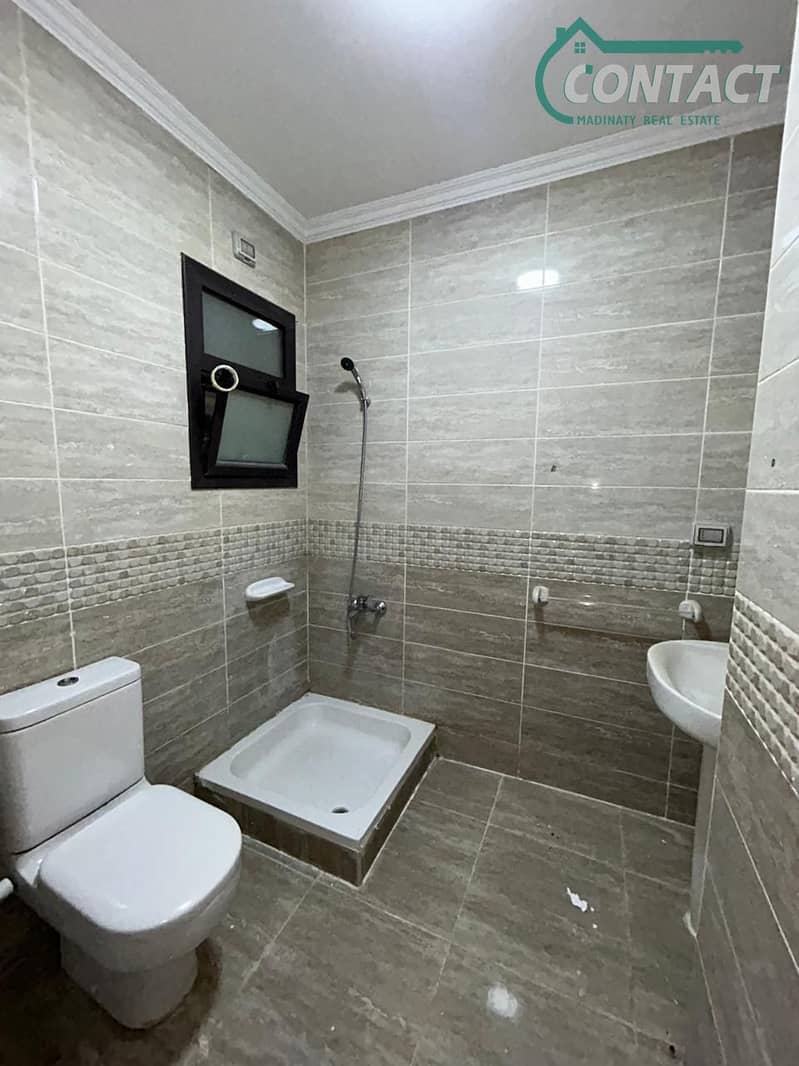 2 whatsapp image 2025-10-15 at 1.20. 58 pm (4). jpeg