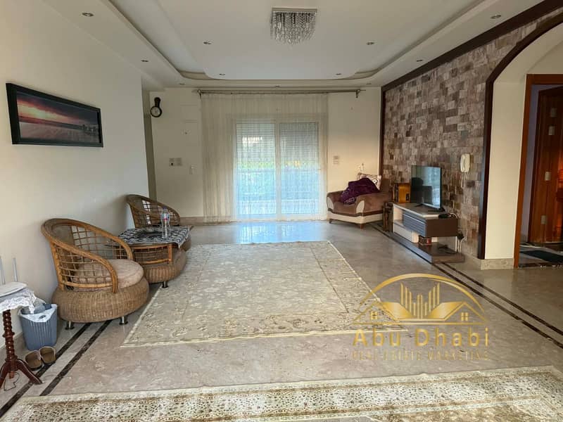 6 d81be57f-4044-4692-bc31-e4d78deaae44. jpg