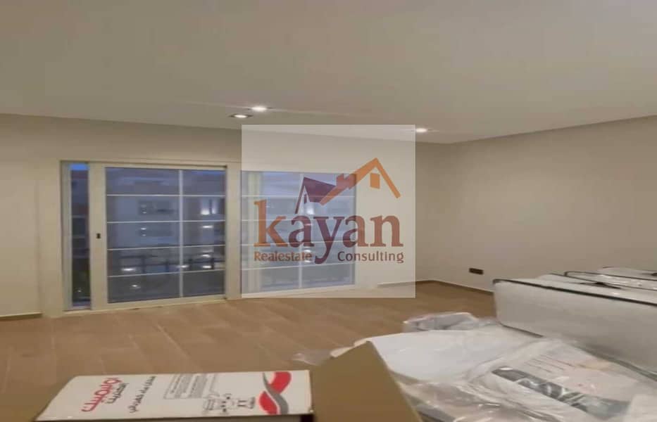 4 544102d4-d111-48c1-b0da-f3e87784cead. jpg