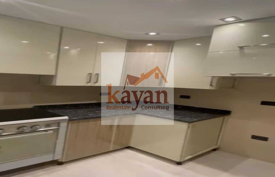 10 e51a6246-8bca-4ee5-baac-e93cf703ba55. jpg