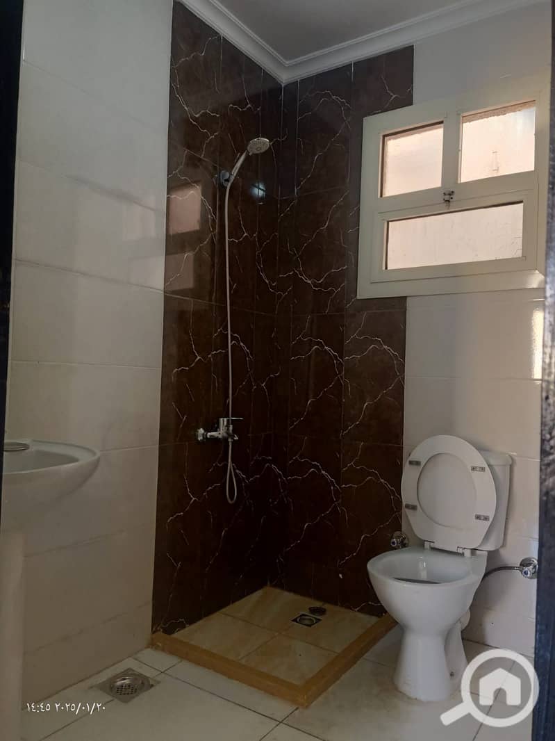 10 a94ead2e-1218-4154-80d0-2793ee2aa80d. jpg