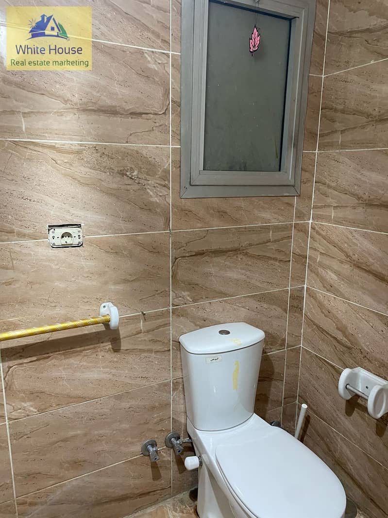 3 b3056f92-1030-4554-a06a-421a25c59671. jpeg