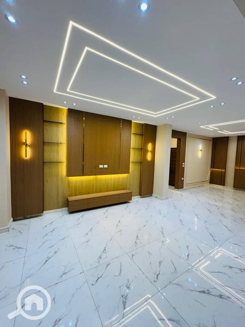 6 24070f4e-c3c9-4b1d-9e63-5e6eaa47ef7c. jpg