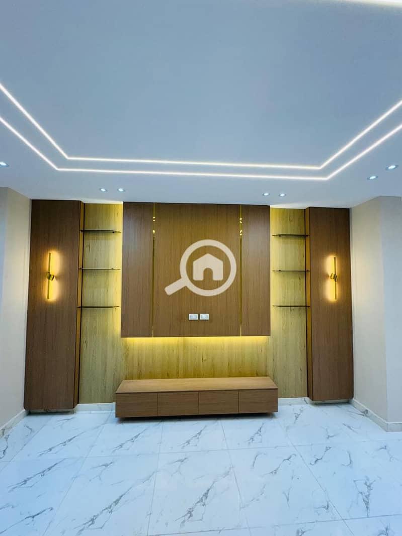 8 b9b5e6d5-a976-4afe-a582-8be32557b851. jpg