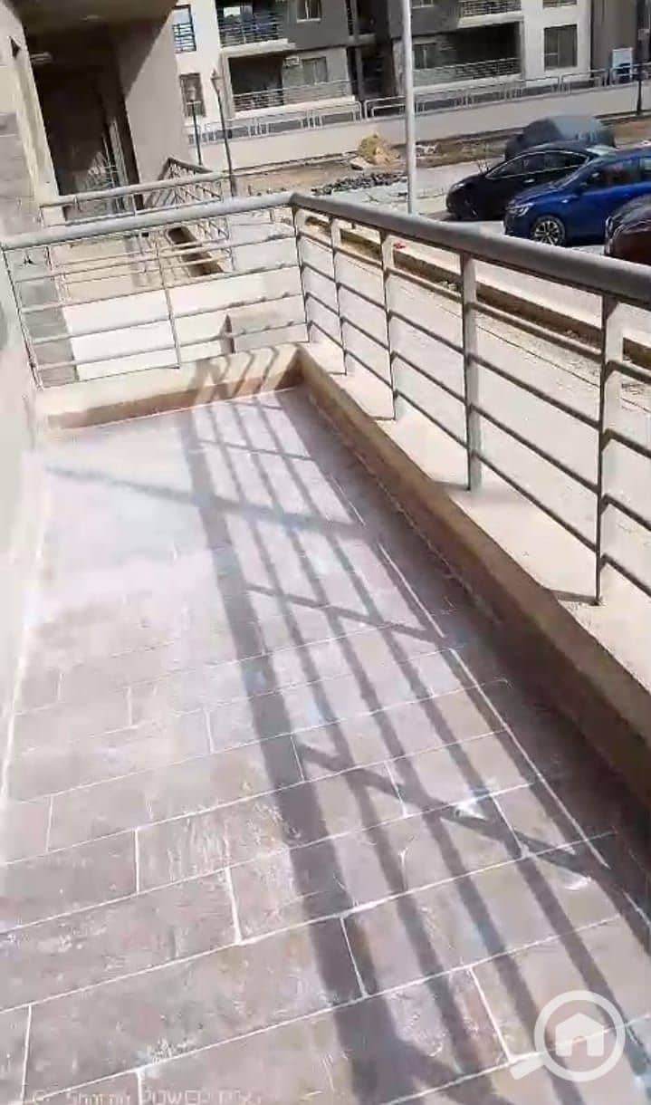 22 cf993193-80dc-4456-9bfe-3d29b1bfe058. jpeg