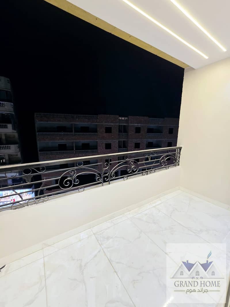 15 d54b00c2-00f2-4424-8ace-5fb25798e82f. jpg