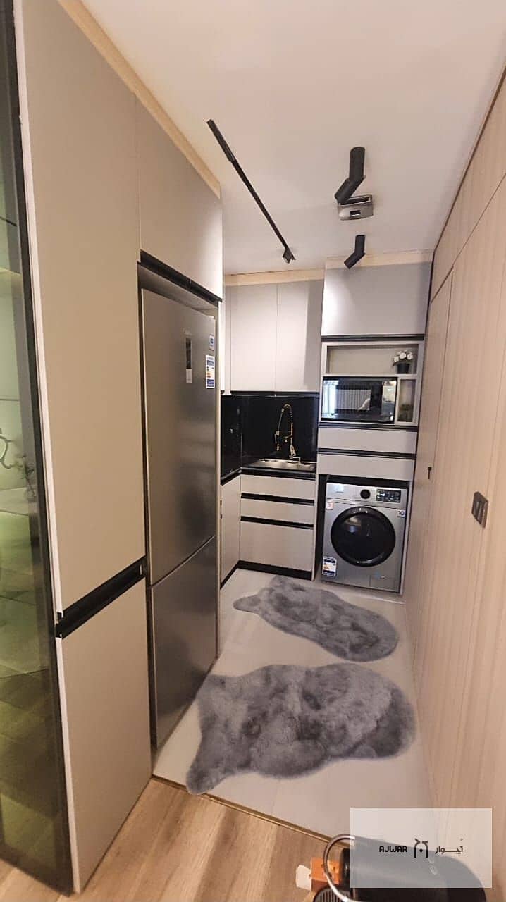 5 48b8c8e4-c9f8-4d74-94f7-89f84e6dec09. jpg