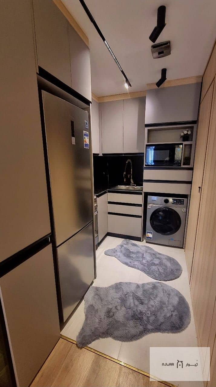 13 6bdc7b2a-bb73-47e5-b36b-f45b521b7654. jpg