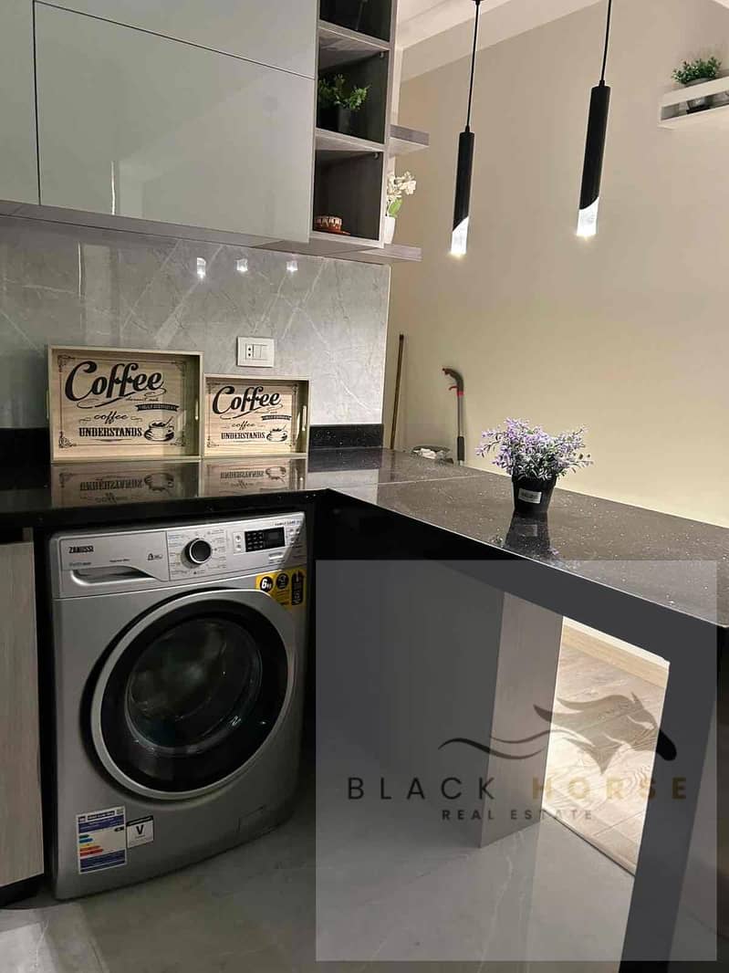 11 ef08514f-0749-41c8-a976-bfa52feeb610. jpg