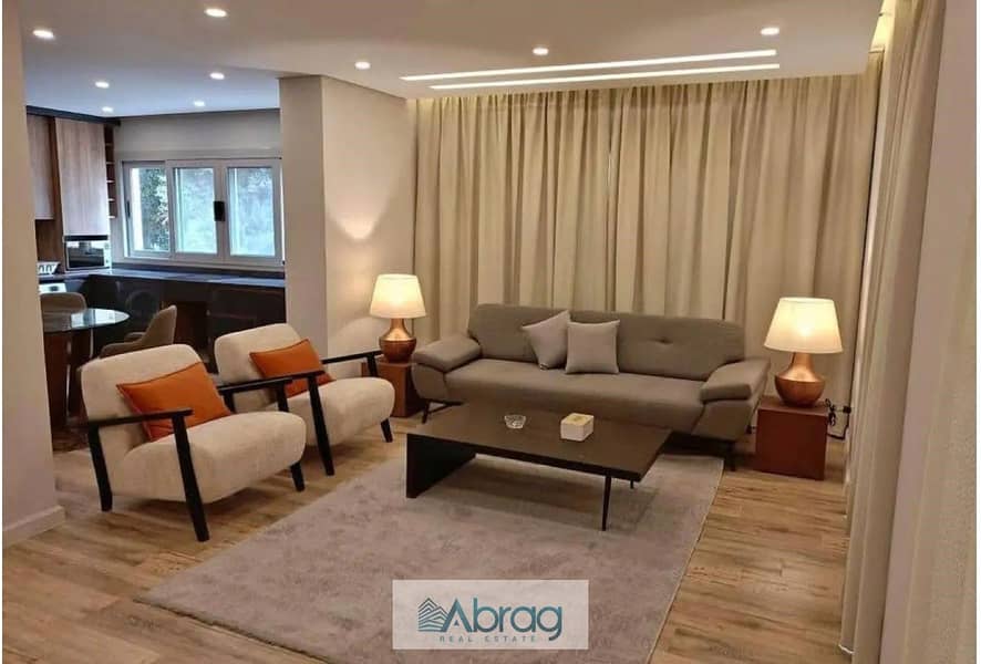 3 8446259-676b9o. jpg